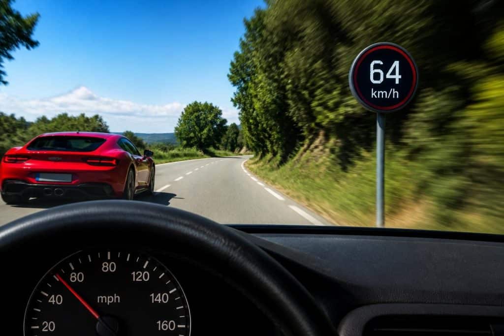 convertissez facilement 40 mph en km/h avec notre outil rapide et précis. obtenez la conversion exacte en un instant pour toutes vos besoins de vitesse.