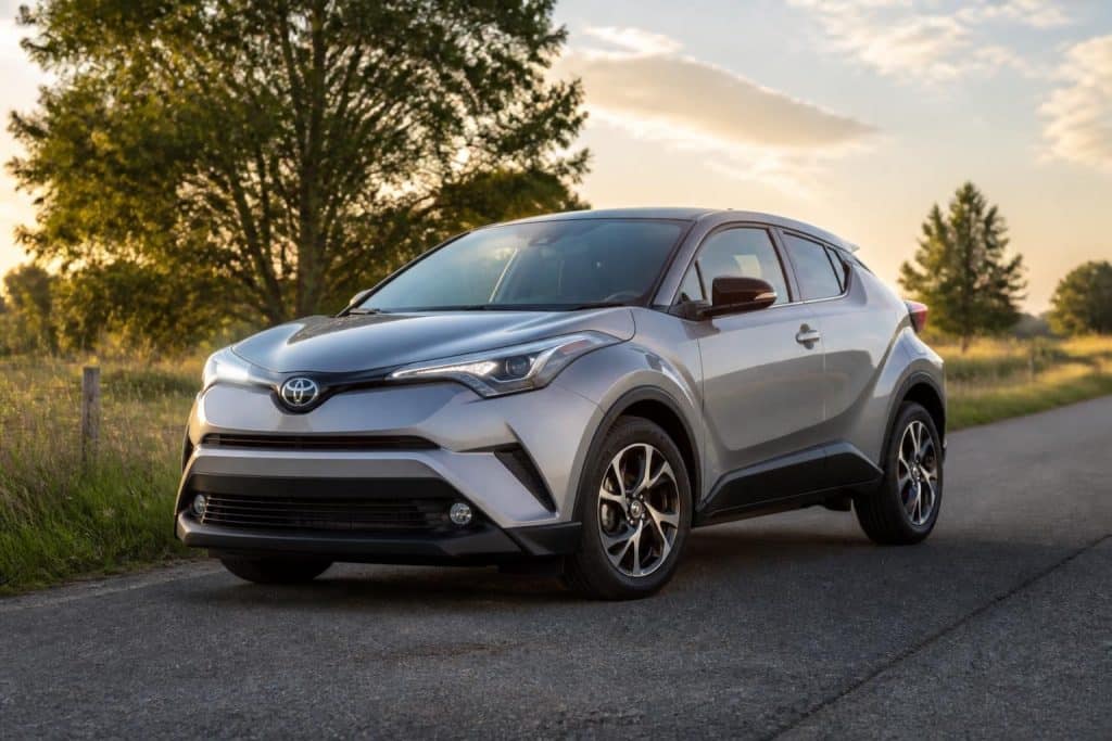 découvrez notre sélection de toyota c-hr d'occasion, des crossovers hybrides fiables et garantis, alliant performance et économie d'énergie pour une conduite écologique et sécurisée.